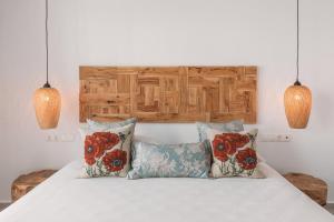 Cama ou camas em um quarto em Villa Konstantin Rooms & Suites