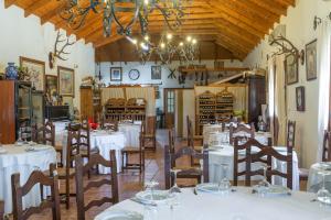 ห้องอาหารหรือที่รับประทานอาหารของ Cortijo Los Monteros