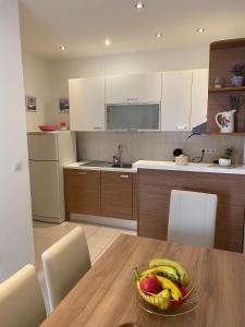 Køkken eller tekøkken på Seaside holiday house Postira, Brac - 22663