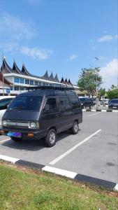 Fotografie z fotogalerie ubytování BARREL HOMESTAY - Near Mentawai fast ferry, cooking class, transport - tour bukittinggi by nginapdipadang v destinaci Padang