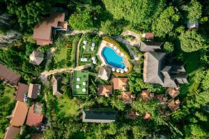 Het zwembad bij of vlak bij Railay Phutawan Resort
