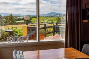 Gallery image of The Vines Cottage, Yarra Glen in Yarra Glen +35 photos