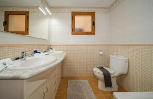 Koupelna v ubytování E041 Apartment Albir