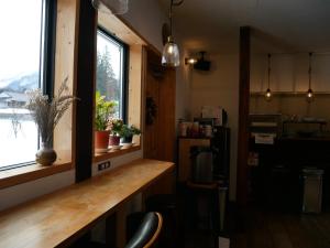 Eldhús eða eldhúskrókur á GuestHouse Shirakawa-Go INN