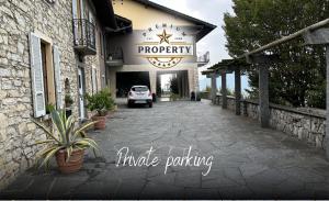 Certifikát, hodnocení, plakát nebo jiný dokument vystavený v ubytování SUITE room with private pool area, near COMO lake, private parking I Villa dei Leoni