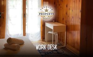 Vottorð, verðlaun, skilti eða annað skjal til sýnis á Magic CHALET near COMO lake, private parking, total privacy I Villa dei Leoni