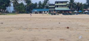 Fotografie z fotogalerie ubytování Thiranagama Beach Hotel v Hikkaduwě