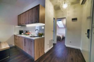 Kuchyň nebo kuchyňský kout v ubytování CASA V BENCUN Luxury Apartments