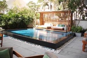 A piscina localizada em Private Pool Apt. Five Palm Jumeirah up to 6guest ou nos arredores