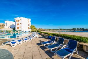 Bazén v ubytování Ideal Property Mallorca - Blue Bay nebo v jeho okolí