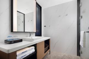 ห้องน้ำของ Hampton by Hilton Shenzhen Futian Huaqiangbei