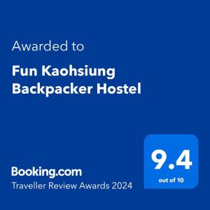 Un certificat, premiu, logo sau alt document afișat la Fun Kaohsiung Backpacker Hostel