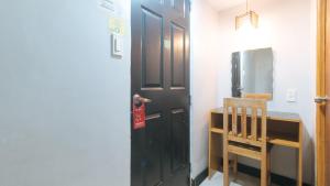 Fotografie z fotogalerie ubytování RedDoorz at Ranchotel Alabang v destinaci Manila