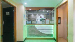Vstupní hala nebo recepce v ubytování RedDoorz at Ranchotel Alabang