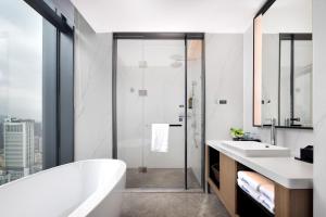 ห้องน้ำของ Hampton by Hilton Shenzhen Futian Huaqiangbei