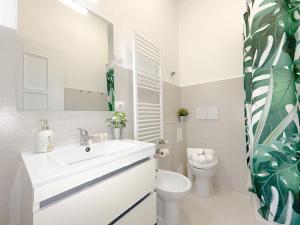 [Suite in Nervi] porticciolo - Stazione10' - WiFi tesisinde bir banyo