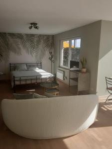 Postel nebo postele na pokoji v ubytování Home Away