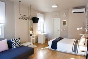 Posteľ alebo postele v izbe v ubytovaní Syntagma Square: Amazing Cozy Studio - Whale