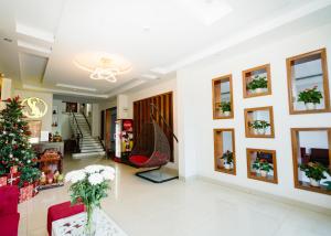 Afbeelding uit fotogalerij van NAM CẦN THƠ HOTEL in Ấp Phú Thạnh (4)