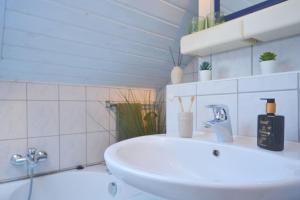 Afbeelding uit fotogalerij van BA03-RI Monteur Apartment bei Bamberg in Reckendorf