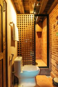 Bagno di Manju Baha Hotel School