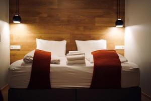 Stracta Hotel客房内的一张或多张床位