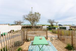 Imagine din galeria proprietății La Plage, T2 vue mer în Rivedoux-Plage