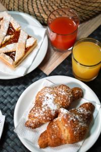 Opțiuni de mic dejun disponibile oaspeților de la Hotel Europa