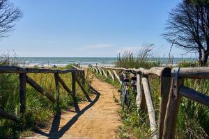 Kép Renewed three-room apartment close to the beach szállásáról Bibionéban a galériában
