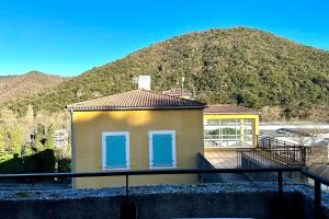 Γενική θέα στο βουνό ή θέα στο βουνό από  αυτή η παραθεριστική κατοικία +5 φωτογραφίες