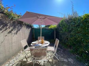 Patio nebo venkovní prostory v ubytování Villa patio avec terrasse semi-couverte, à 2 pas du centre de Capbreton - FR-1-413-229