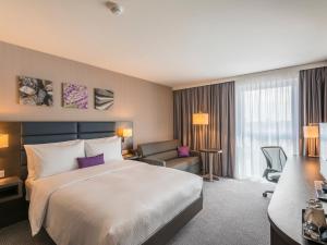 Cama ou camas em um quarto em Hilton Garden Inn Frankfurt City Centre