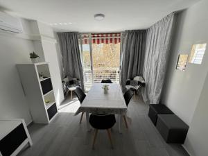 Ruang duduk di Caballos Lux playa levante