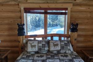 מיטה או מיטות בחדר ב-Georgetown Lake Escape With Starlink