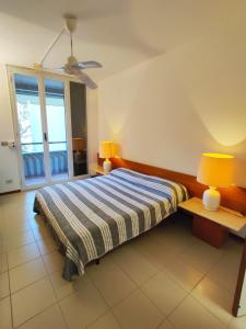 Postel nebo postele na pokoji v ubytování Holiday Homes Marina apartments