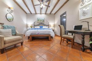 Postel nebo postele na pokoji v ubytování CASA GOLDY