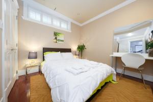 Afbeelding uit fotogalerij van Oakridge Luxury Homestay in Vancouver
