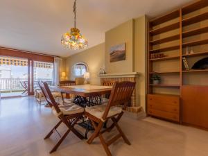 Χώρος καθιστικού στο Apartment Luxus by Interhome