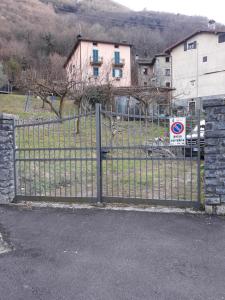 Nespecifikovaný výhled na hory nebo výhled na hory při pohledu z bed and breakfast