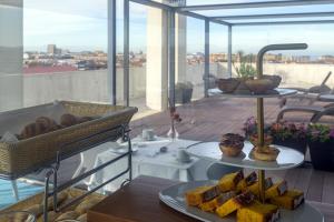 Comida no hotel ou em algum lugar perto
