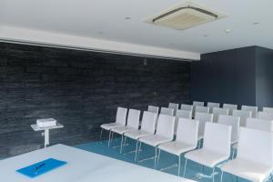 Área de negócios e/ou sala de conferências em Hotel Torre Mar