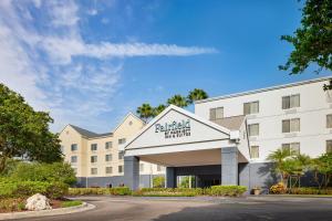 a rendering of the exterior of a hotel at Fairfield Inn Orlando Airport in Orlando