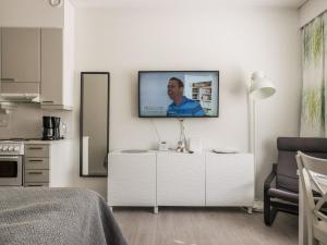 Kuchyň nebo kuchyňský kout v ubytování Holiday Home Rautulampi g15 by Interhome