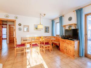 Μια τηλεόραση ή/και κέντρο ψυχαγωγίας στο Apartment Mason Scarzin by Interhome +42 φωτογραφίες