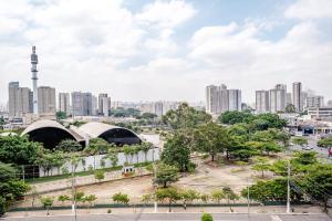 vista su una città con edifici alti di Allianz Parque - Apartamento com Vista Incrível e Academia a San Paolo