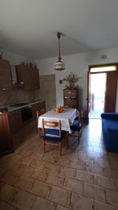 Η κουζίνα ή μικρή κουζίνα στο Casa Milvia +24 φωτογραφίες