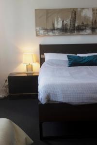 Postel nebo postele na pokoji v ubytování Handy Studio close to Zaventem airport