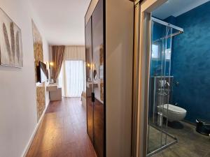 Kupatilo u objektu Lolo Luxury rooms & suites