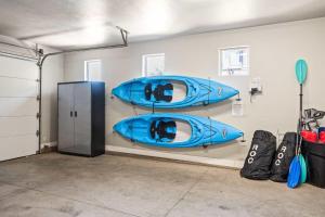 Φωτογραφία από το άλμπουμ του Double the Fun combo - Canyon Springs 76 and Desert Moose 75 home σε Santa Clara