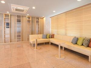 Posezení v ubytování HOTEL MYSTAYS Atsugi